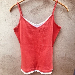 Linne - Linne från esprit i bra skick. Storlek L men skulle mer säga S/M. Frakt 48kr!