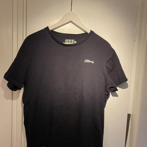 Morris t-shirt - Morris t-shirt storlek M.