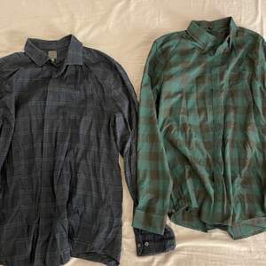 Blå skjorta är strl XL och grön skjorta är strl M. En för 100kr, båda för 175kr. Hämtas i Sollentuna. 