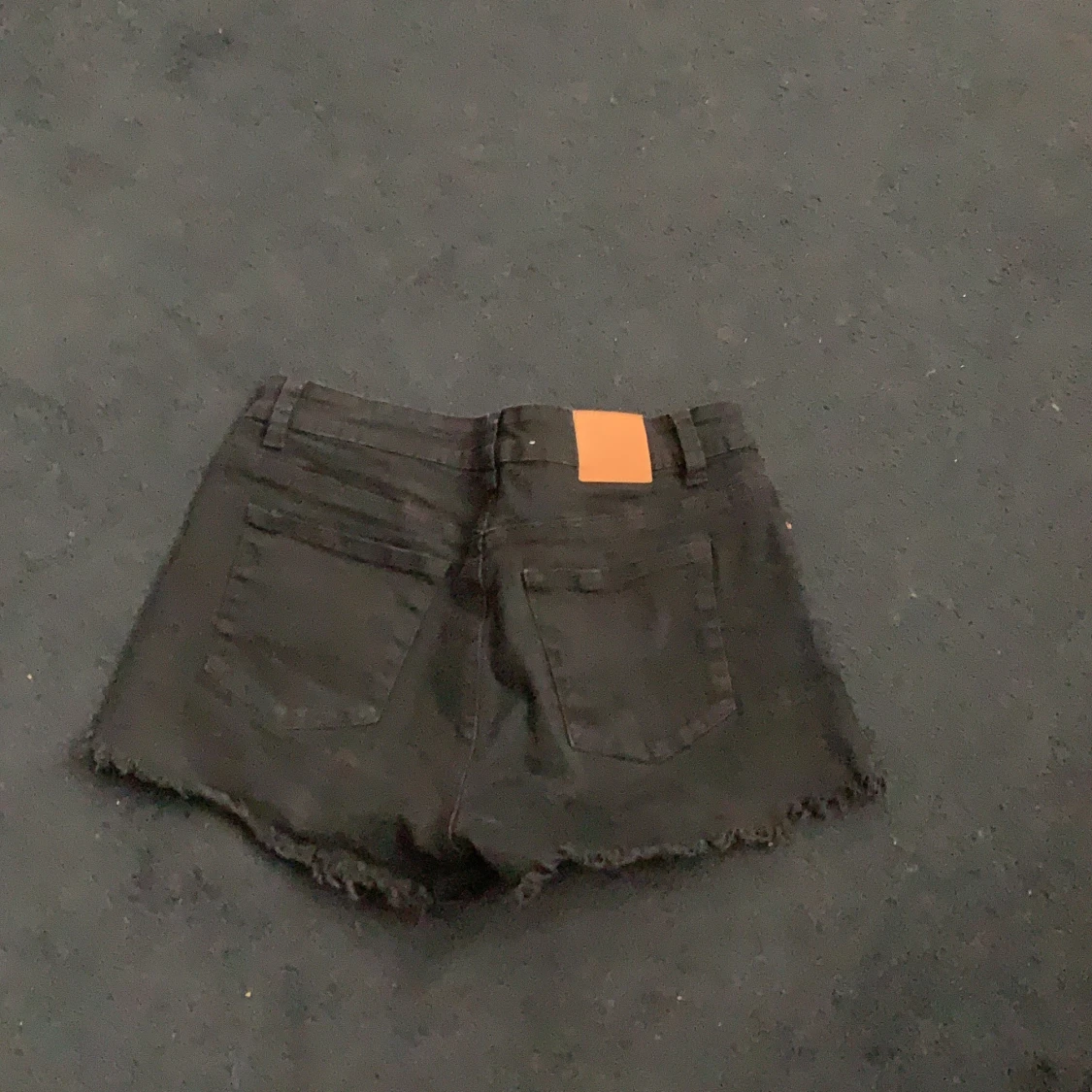 Svarta korta jeansshorts  - 90