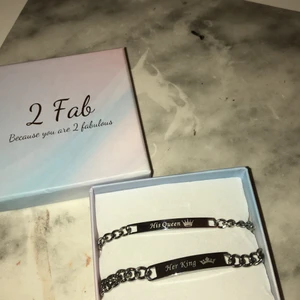 Armband - Två jättefina armband som tyvärr inte kommer komma till användning , men helt sprillans nya. 