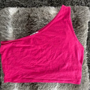 Enarms topp - Superfin rosa festtopp, storlek L, säljer för 60kr + frakt <33
