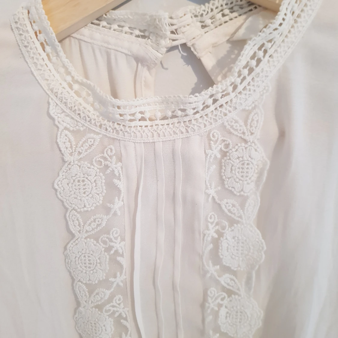 Söt vit sommarblus  - 91