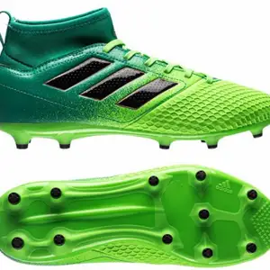 Adidas fotboll skor!! Storlek: 38 Skorna är använda några gånger men inga märken eller skador på de Egna bilder finns vid förfrågan💚 