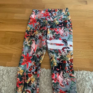 träningstights - ej använda