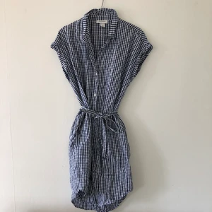 Monki - skjorta 🌻 - Lång rutig skjorta från Monki i fint skick! 