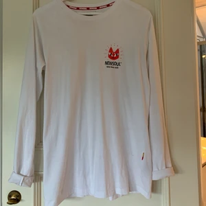 New Soul longsleeve - Plagget är knappt använt, säljes då den bara tar plats 