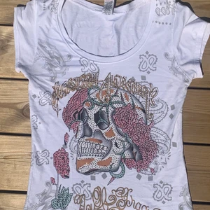 Ed Hardy t-shirt köpt second hand  - Ed Hardy t-shirt köpt second hand. Bra skick 