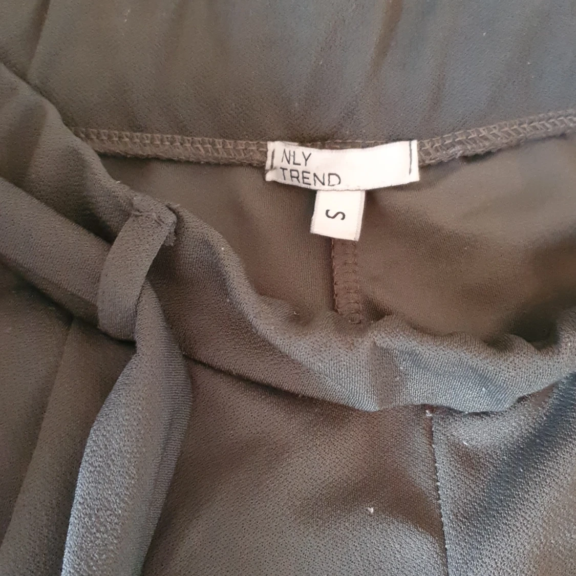 NLY Trend byxor - 91