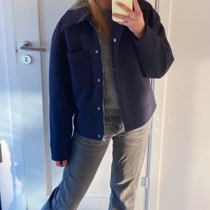 Jacka - Jacka från Nakd som inte kommer till användning, lite nopprig, syns på sista bilden