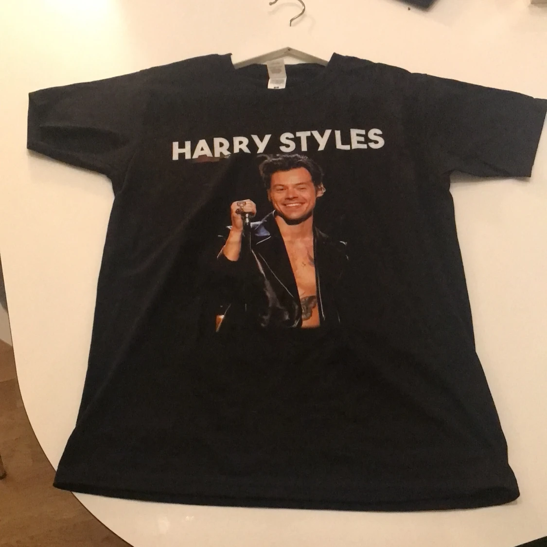 Harry styles t-shirt, storlek s - 90