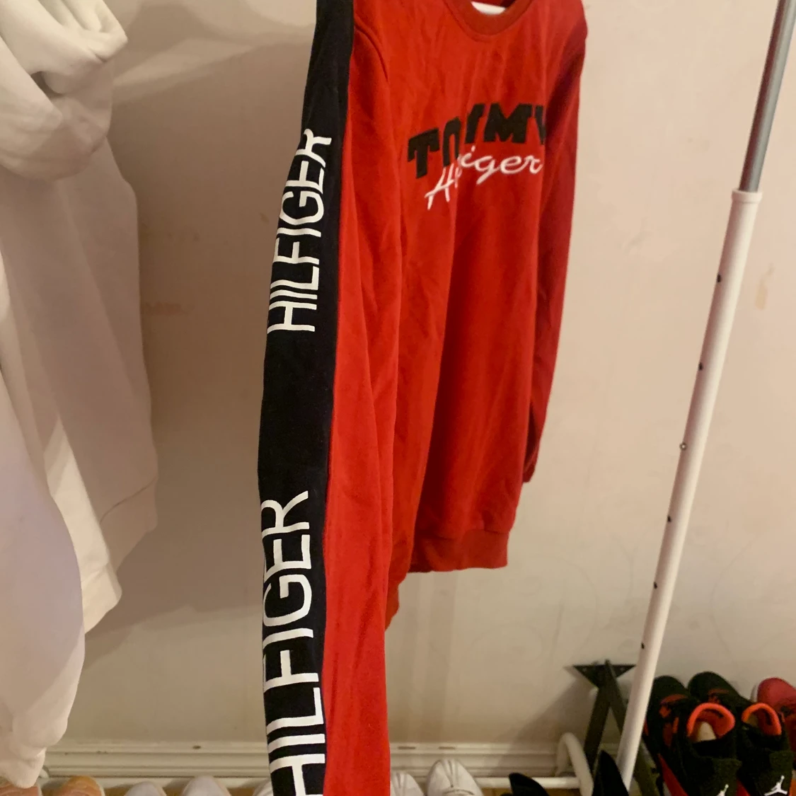 Vintage Tommy Hilfiger sweatshirt  - 90