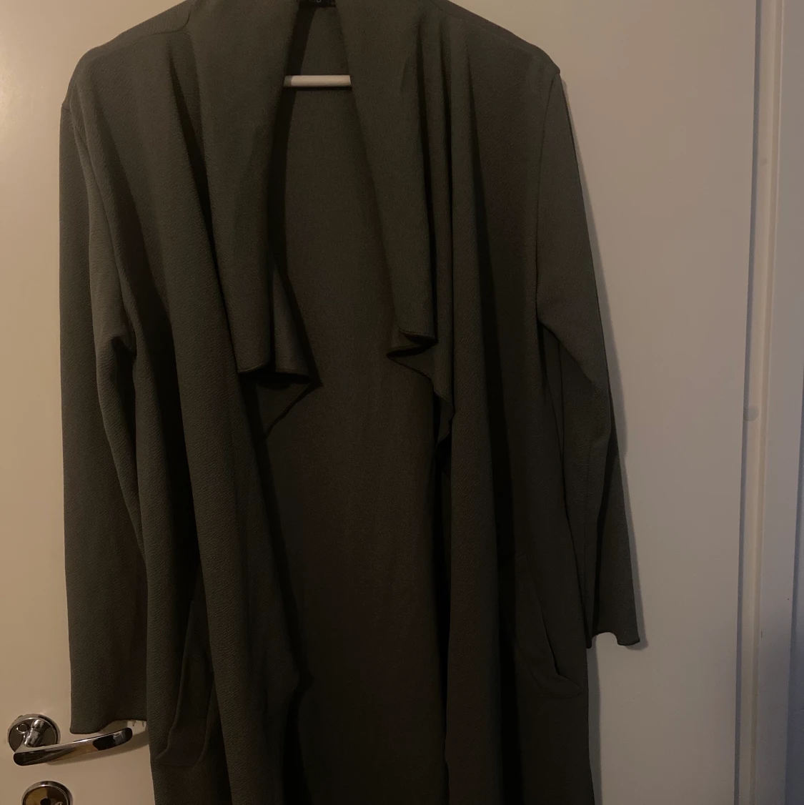 Olivgrön trenchcoat