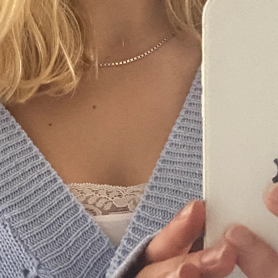 Blå stickad tröja - 91