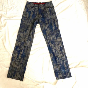 Jeans - Unika jeans, aldrig använda, storleken står inte men passar S-M