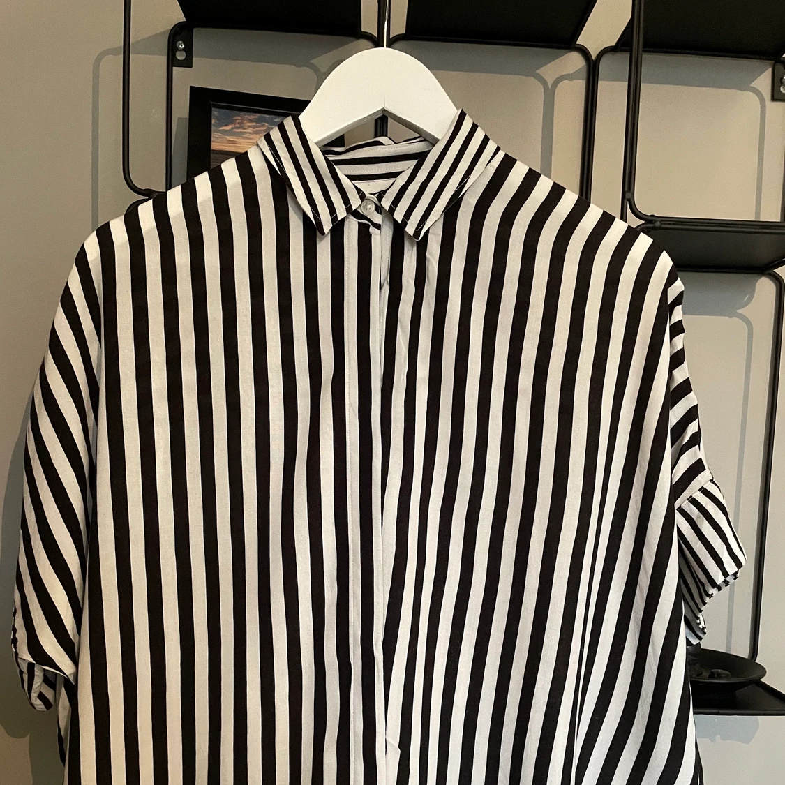 Randig trekvartärmad skjorta