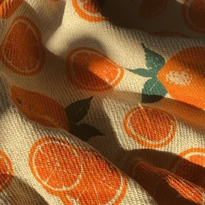 Trendig Pläd - Fina färger!🍓 man kan säkert ha den som  en strand filt 🏖🌊