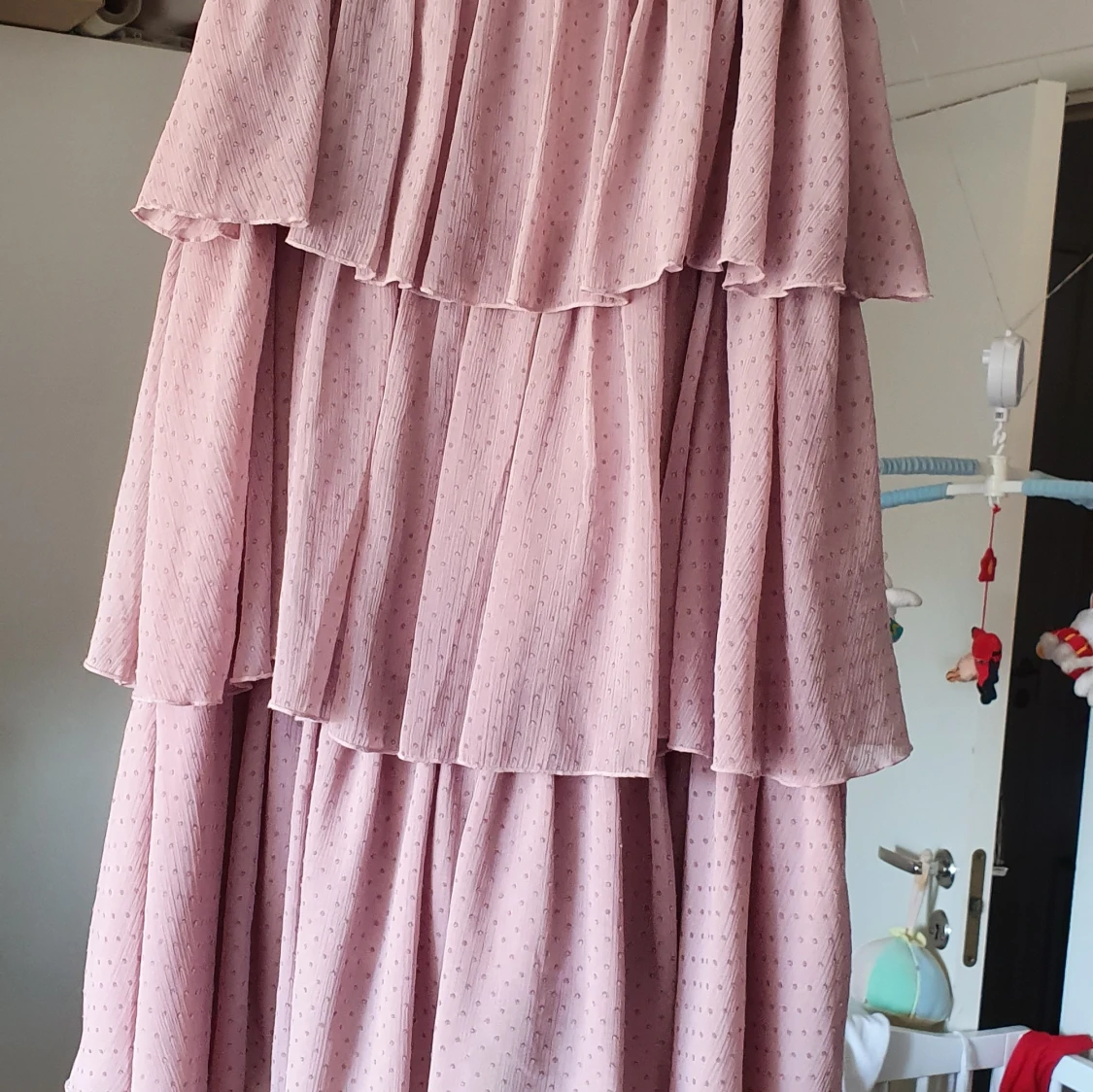 Söt kort volongklänning  - 91