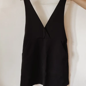 Svart klänning - Svart klänning 