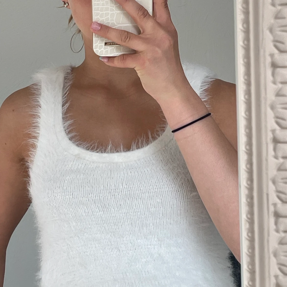 Vit fluffig topp - 90