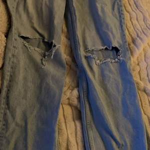 Gina tricot perfekt jeans stl 36 längden passar 170 längd ca obetydligt använda