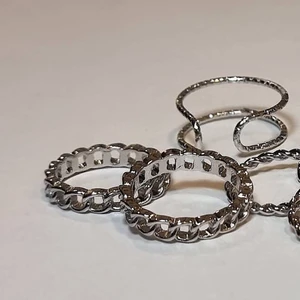 Silvriga ringar - 15kr/st ✨ 