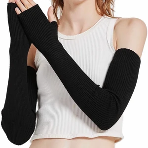 Långa torgvantar  - Säljer ett par ”långa torgvantar” 