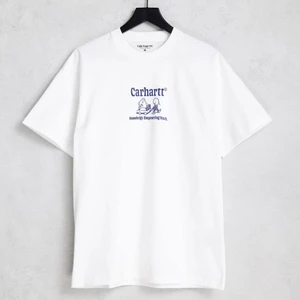 Carhartt t-shirt - Säljer denna t-shirt från Carhartt. Den är endast testad, annars oanvänd med prislapp kvar.