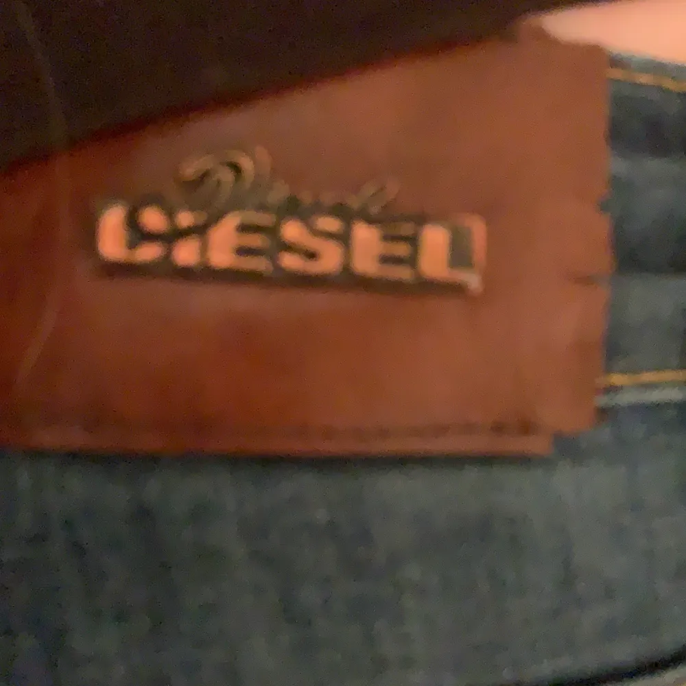 As coola lågmidjade jeans från diesel, som nya och väldigt bekväma. Jag är 172❤️. Jeans & Byxor.