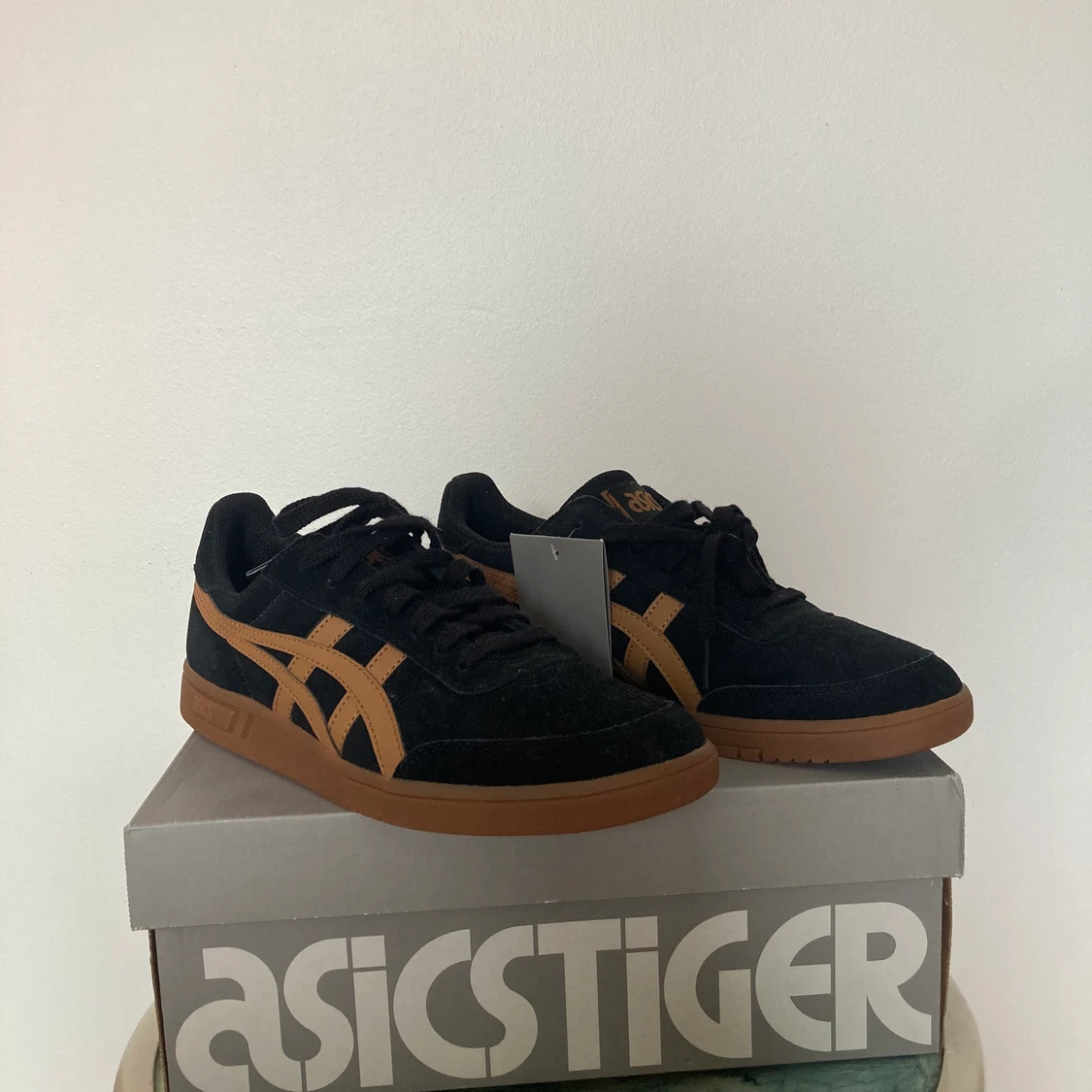 Asics Sneakers