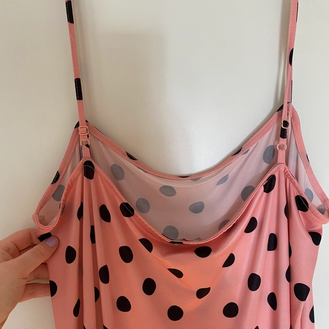 Prickig klänning från Asos  - 91