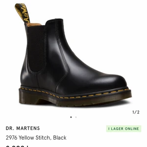 Dr Martens Chelsea boots 2976 storlek 38 - Mycket fint skick. Nypris ca 2000kr. Inköpta på Åhléns förra hösten, kartong finns om så önskas