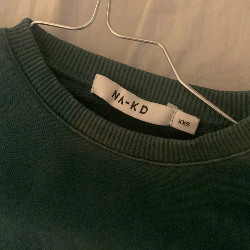 Långärmad tröja från NA-KD, str xxs men passar även xs. Tröjor & Koftor.