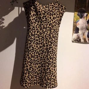 Liopad klänning 🐆 - Säljer för att jag inte passar i. ❤️