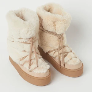 Hm boots - Intressekoll på dessa slutsålda skor från hm! Liknar inuikii! Aldrig använda. storlek 41, frakt tillkommer 