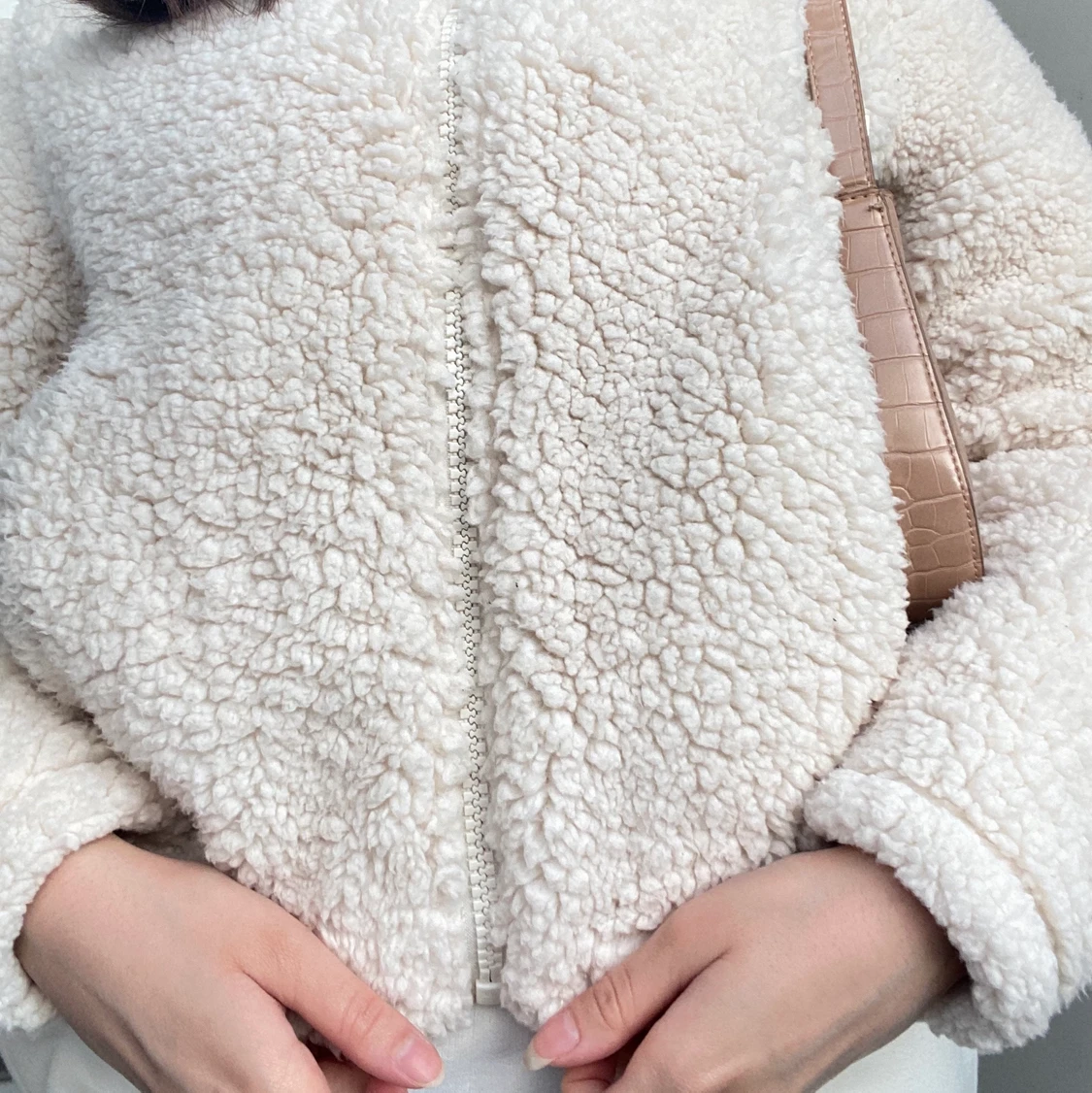 Croppad fluffig jacka - 90