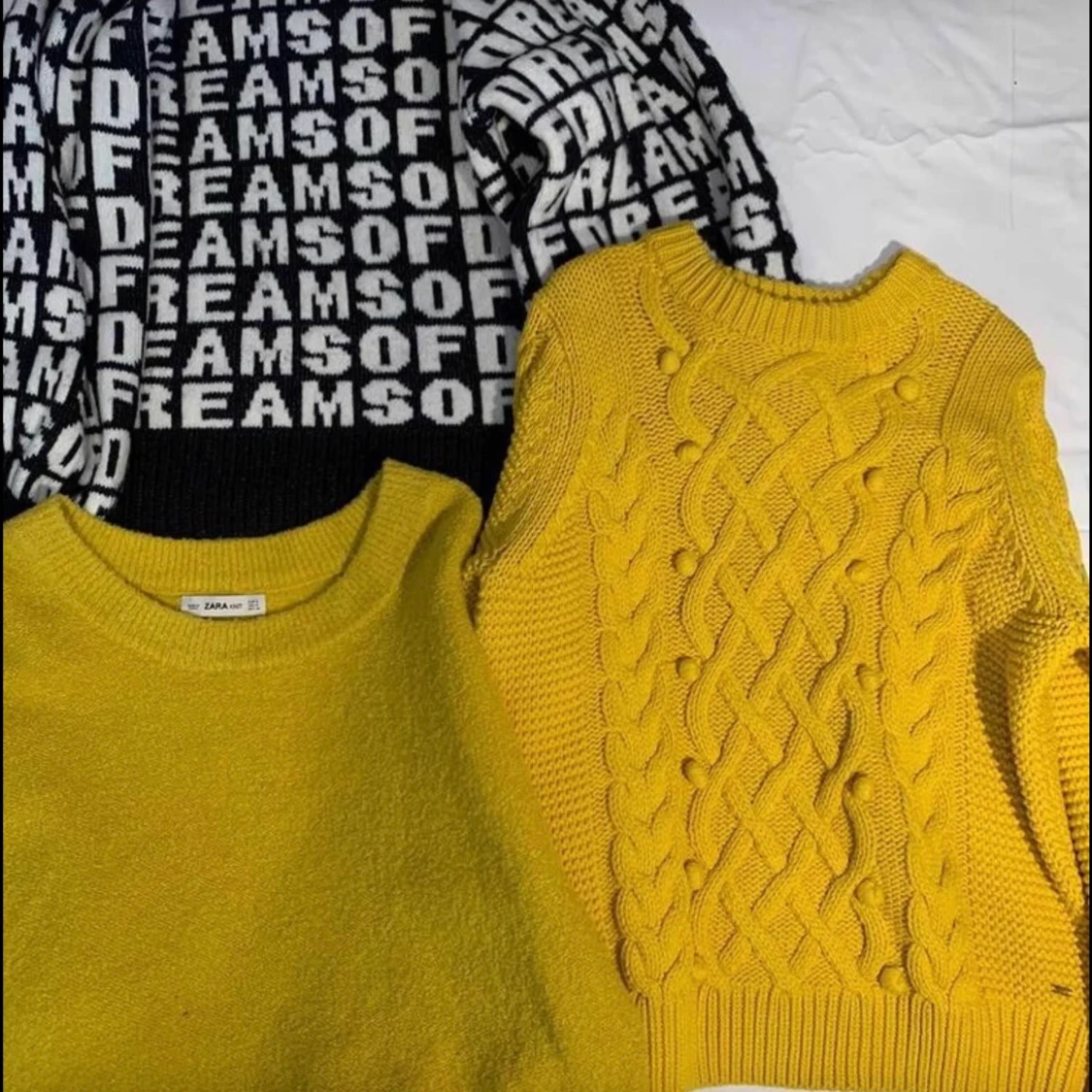 Tre stickad tröja för 150kr tillsammans