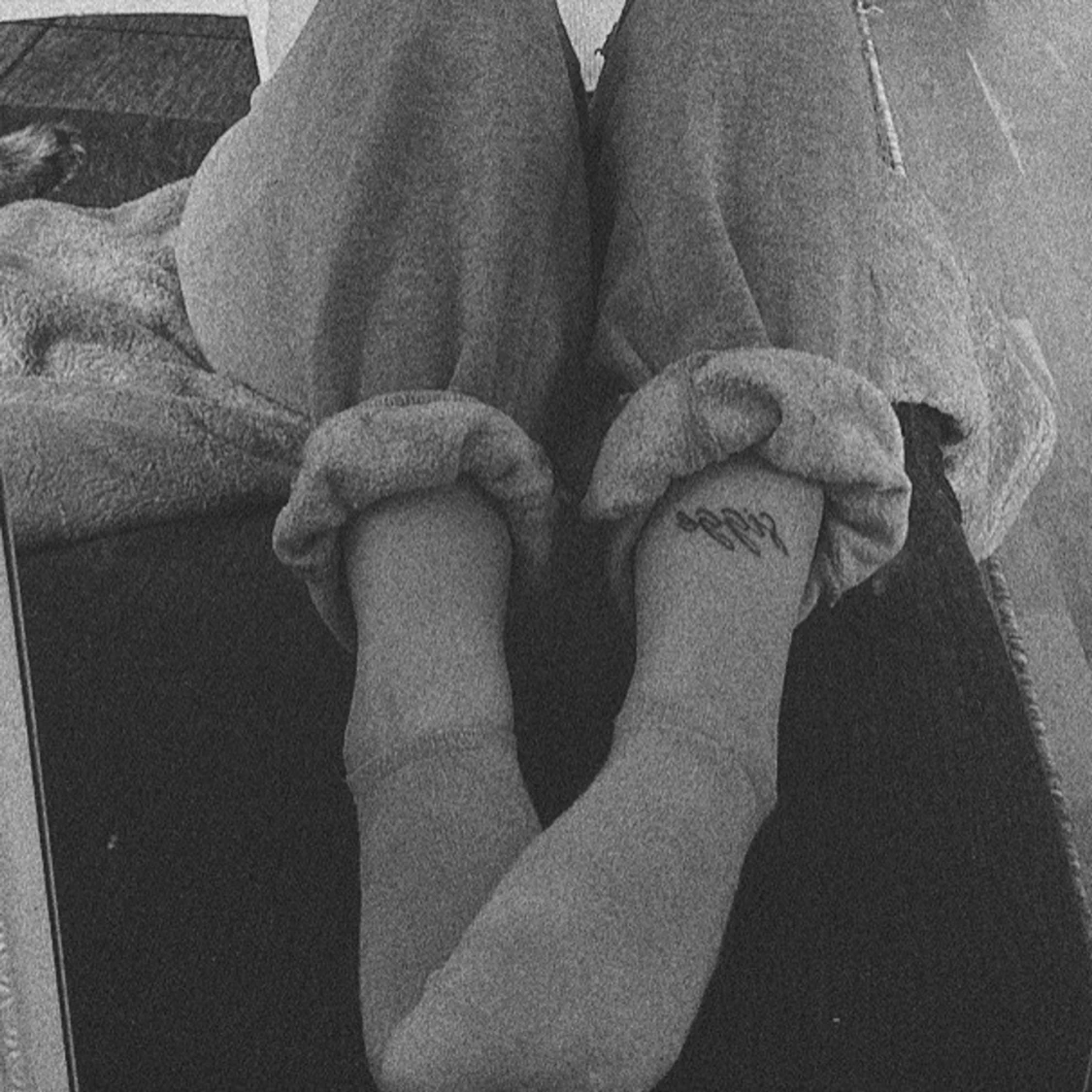 Mjukisbyxor med hål - 90