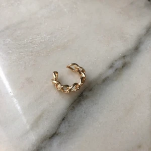 Justerbar ring - Säljer dena justerbara ring🤍