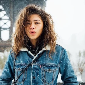 Levis jeansjacka  - Orginalpris 1200kr använd fåtal gånger. 699kr  💗 strl s 