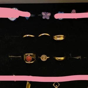 Ringar - Fina guldiga ringar i olika storlekar, 20kr styck och 13 kr frakt, skriv privat för fler bilder eller mer information <3 om flera är intresserade blir de budgivning 