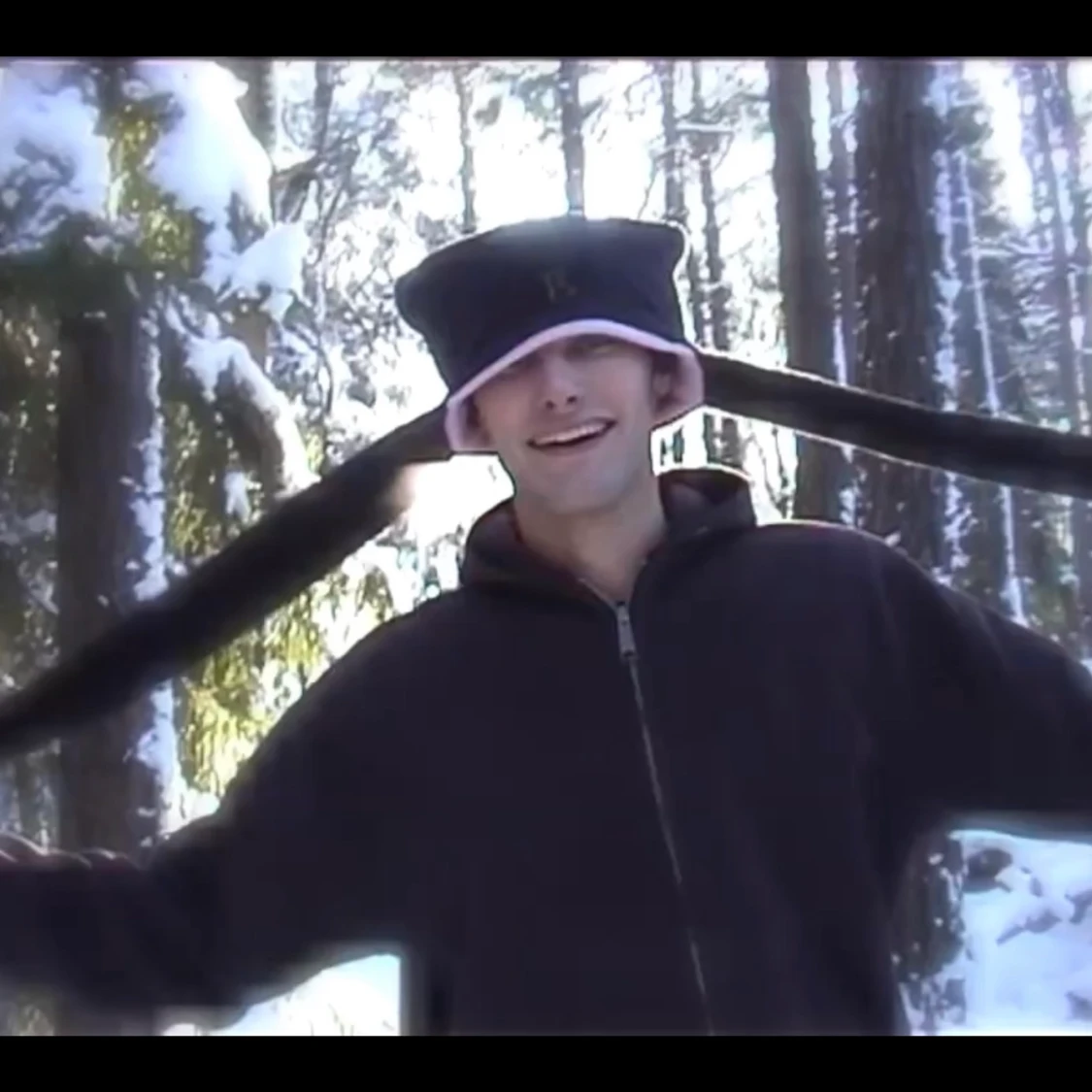 B-mössa ny modell <3 - 90