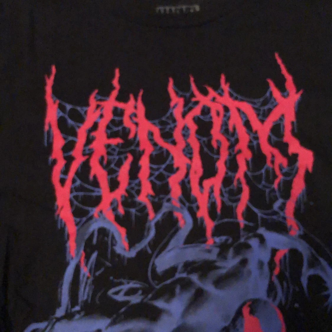 Marvels venom t shirt  - 90