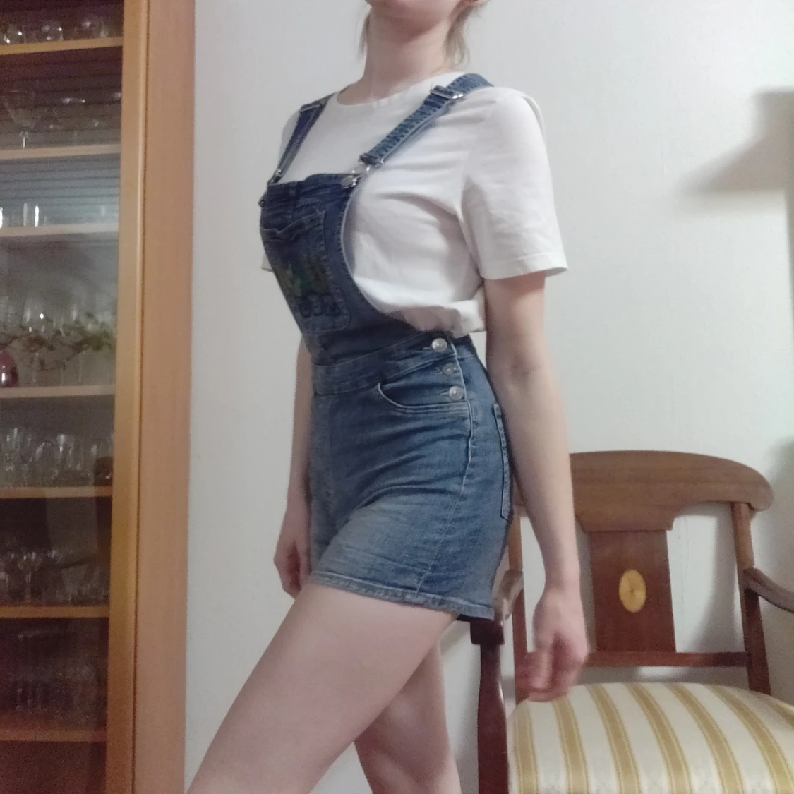 Snickarbyxe-Shorts med Brodyr