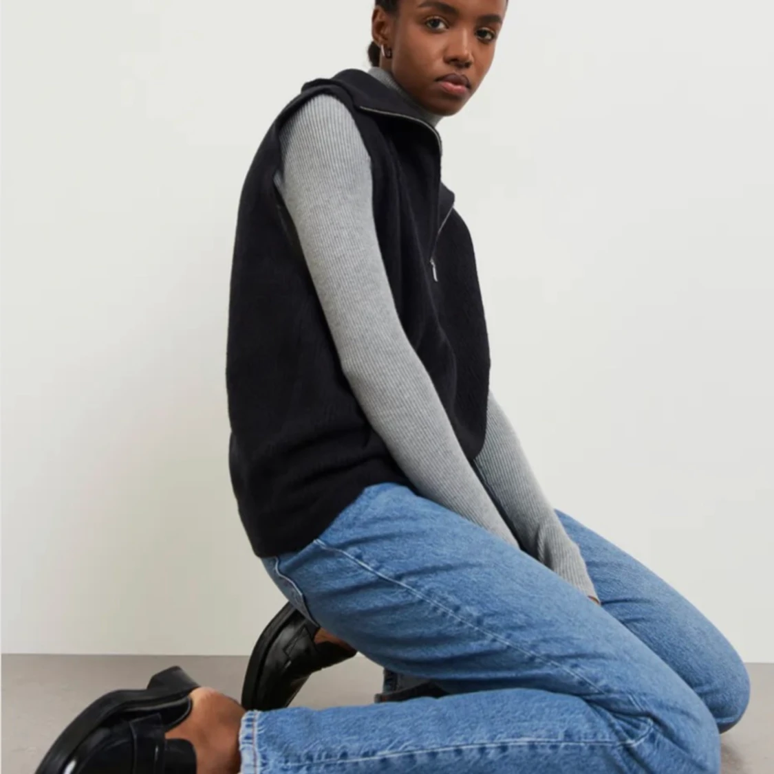 Stickad väst från Gina tricot - 90