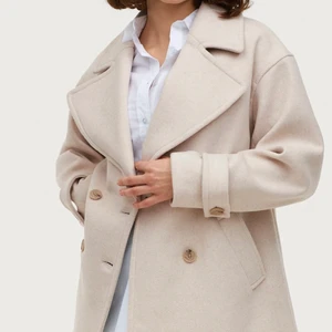 Oanvänd jacka med prislappen kvar  - Oanvänd populär jacka i storlek 38❤️ prislappen kvar 