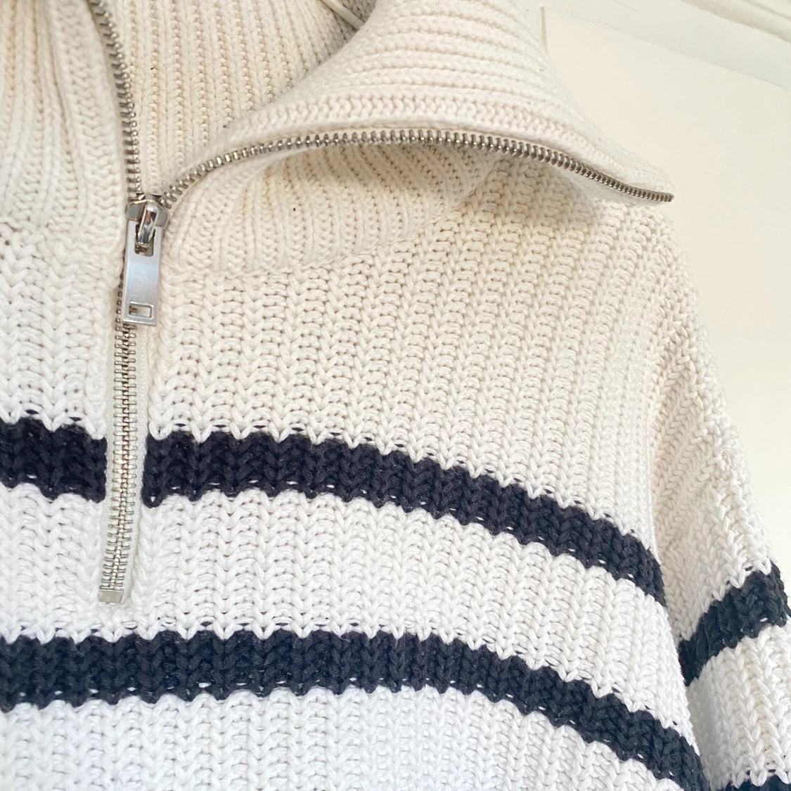 Randig stickad tröja - 90