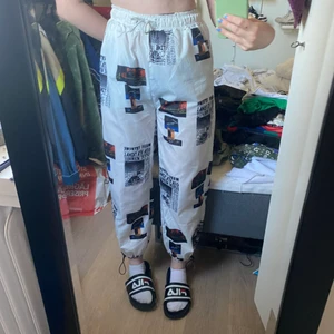 Mjukisbyxor - Nypris 129, passar xs/s