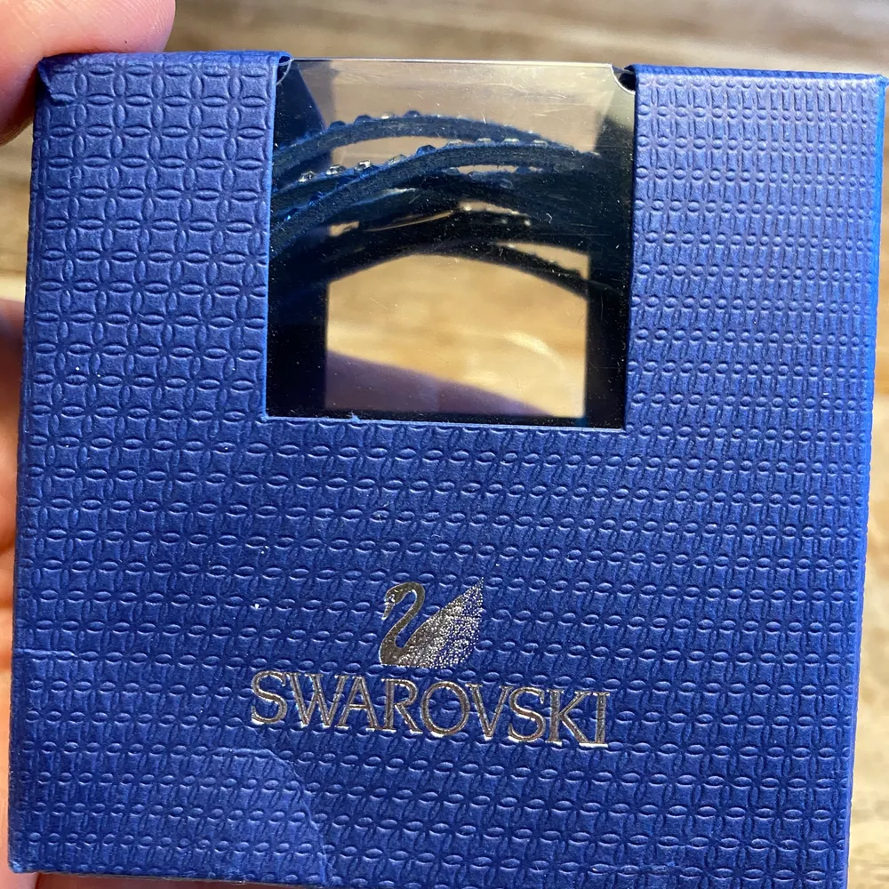 Äkta SWAROVSKI. Inköpspris 500kr. Övrigt.