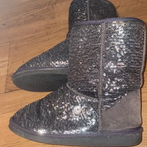 Vinterskor  - Väldigt fin vinterskor i storlek 37! 